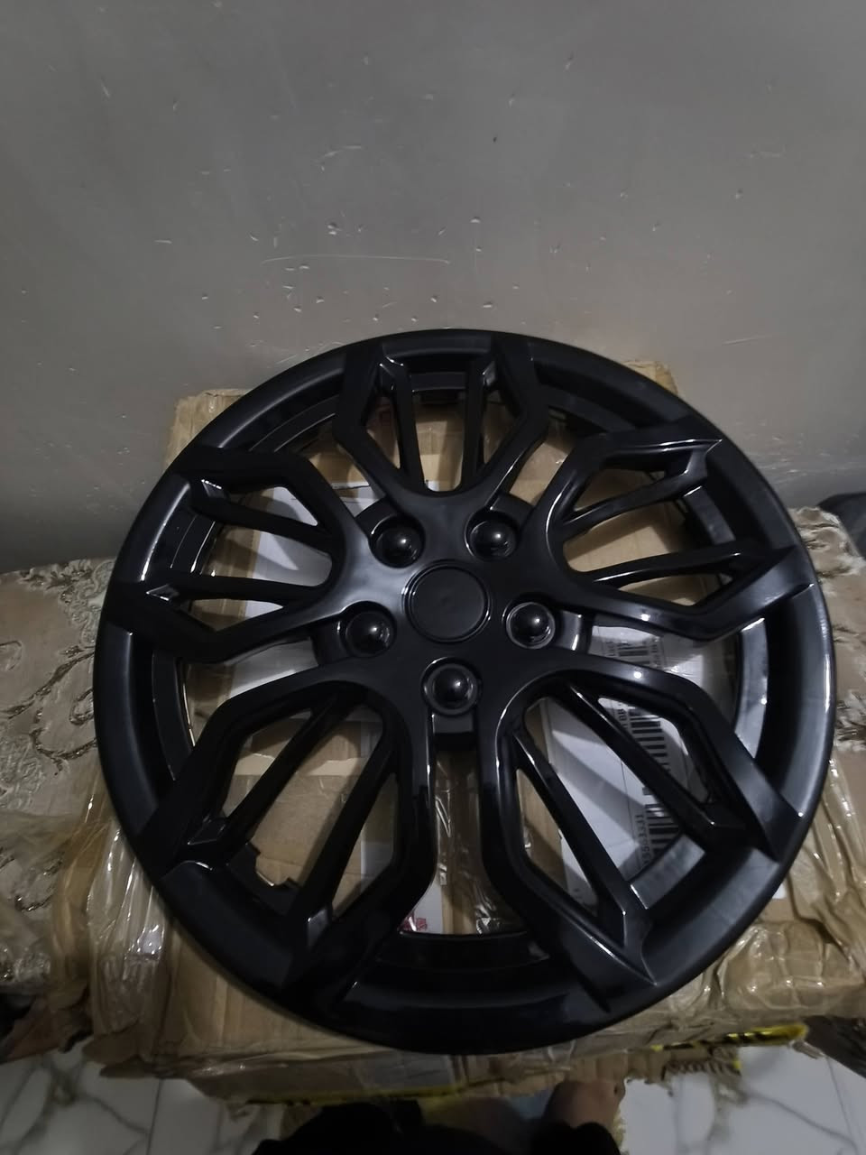 تخم كبات اسود قياس 14
مكاني بابل حلة مركز 
***********
