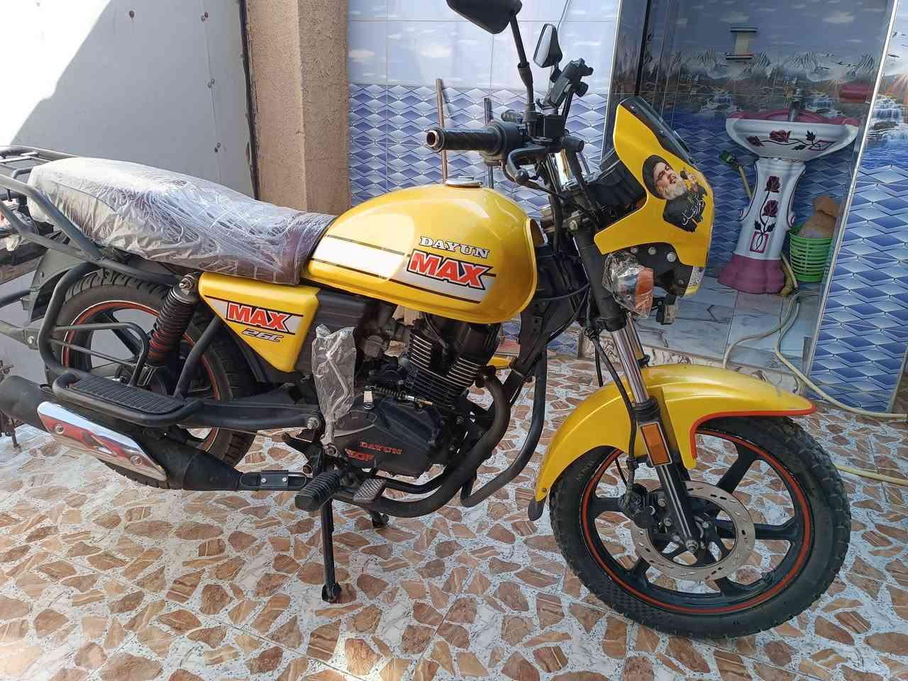 السلام عليكم دراجه دايون ماكس للبيع موديل ٢٣ رقم وسنويه السعر واحد ٩٥٠ اليريده ايدك  عليه ***********
