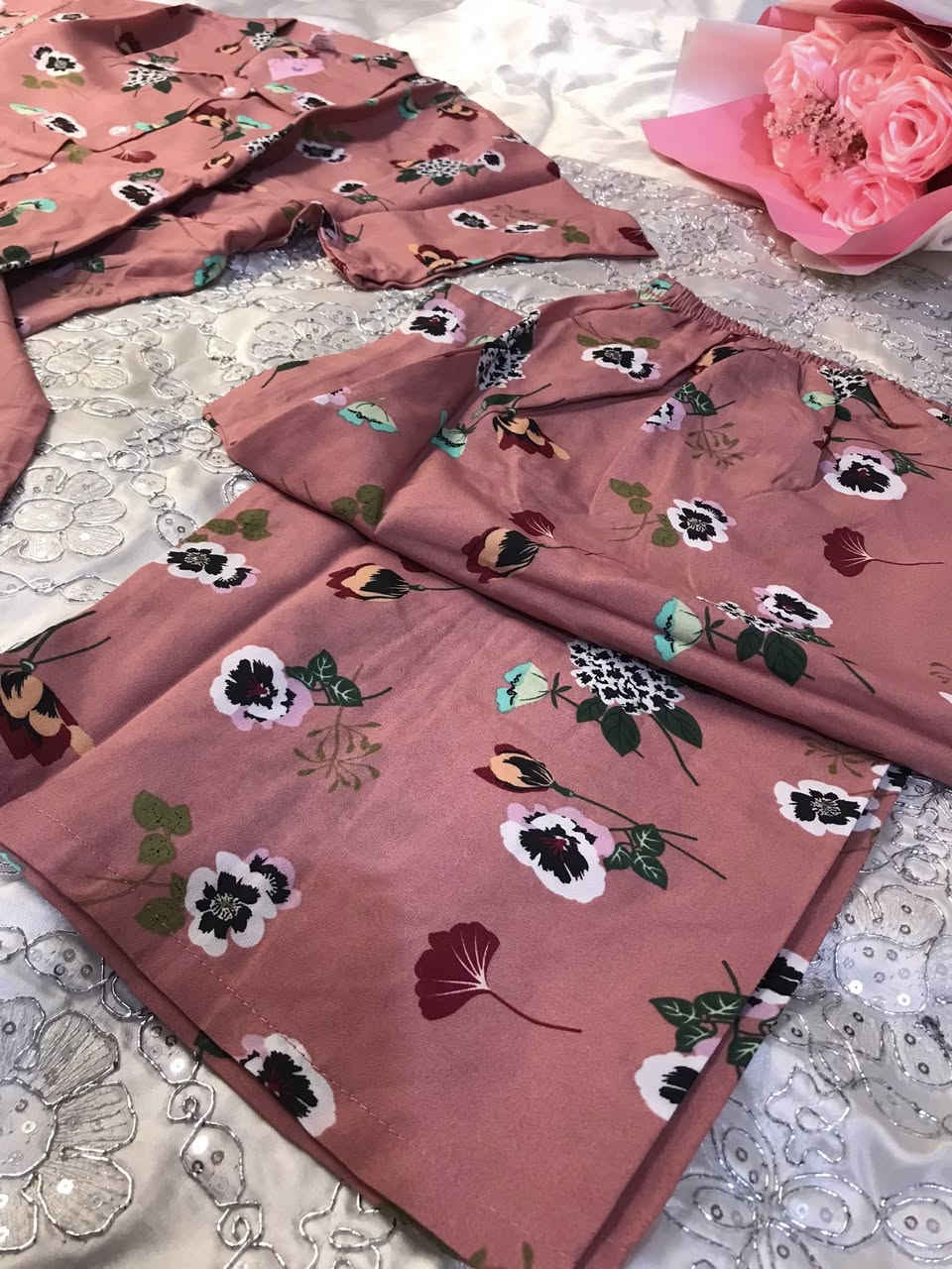 بجامة الدلوعات💕
يحلوات بجامة العيد وصلت شوفووو الجمال بجامه برموده كيلوت تجنن كل هذا وسعره 6 فقط توصيل متوفر 💕💕💕💕


**إذا كنت صاحب هذا الإعلان وتريد حذفه لأي سبب، رجاءا أرسل رسالة إلى الدعم الفني**