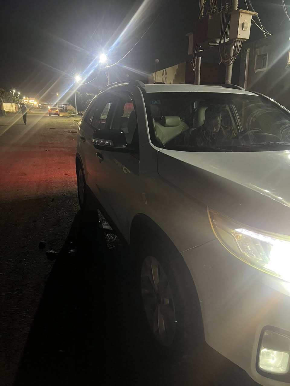 السلام عليكم 
سورنتو 2014
بيها قطعتين 
المقدمه 75 
والقسط 450
للموظفين فقط ***********
