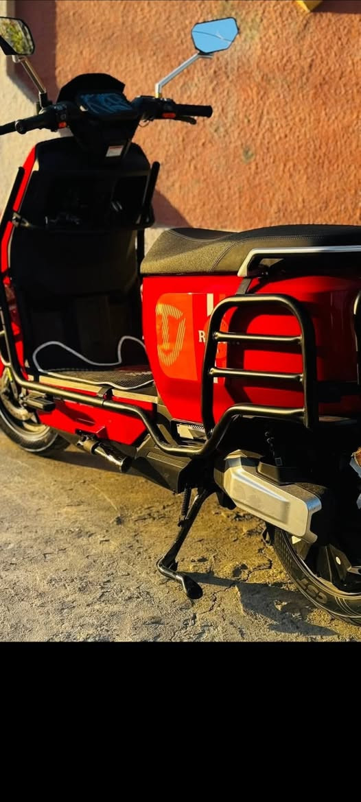 ماطور للبيع الريان فول في اي بي مغلف في بي أن سرعة 85 حقيقي ملف 2000 حجم تأيرات 12 ماطور نظيف حيل بعد لخط عل تاية السعر خاص للشراي اتصل ***********
