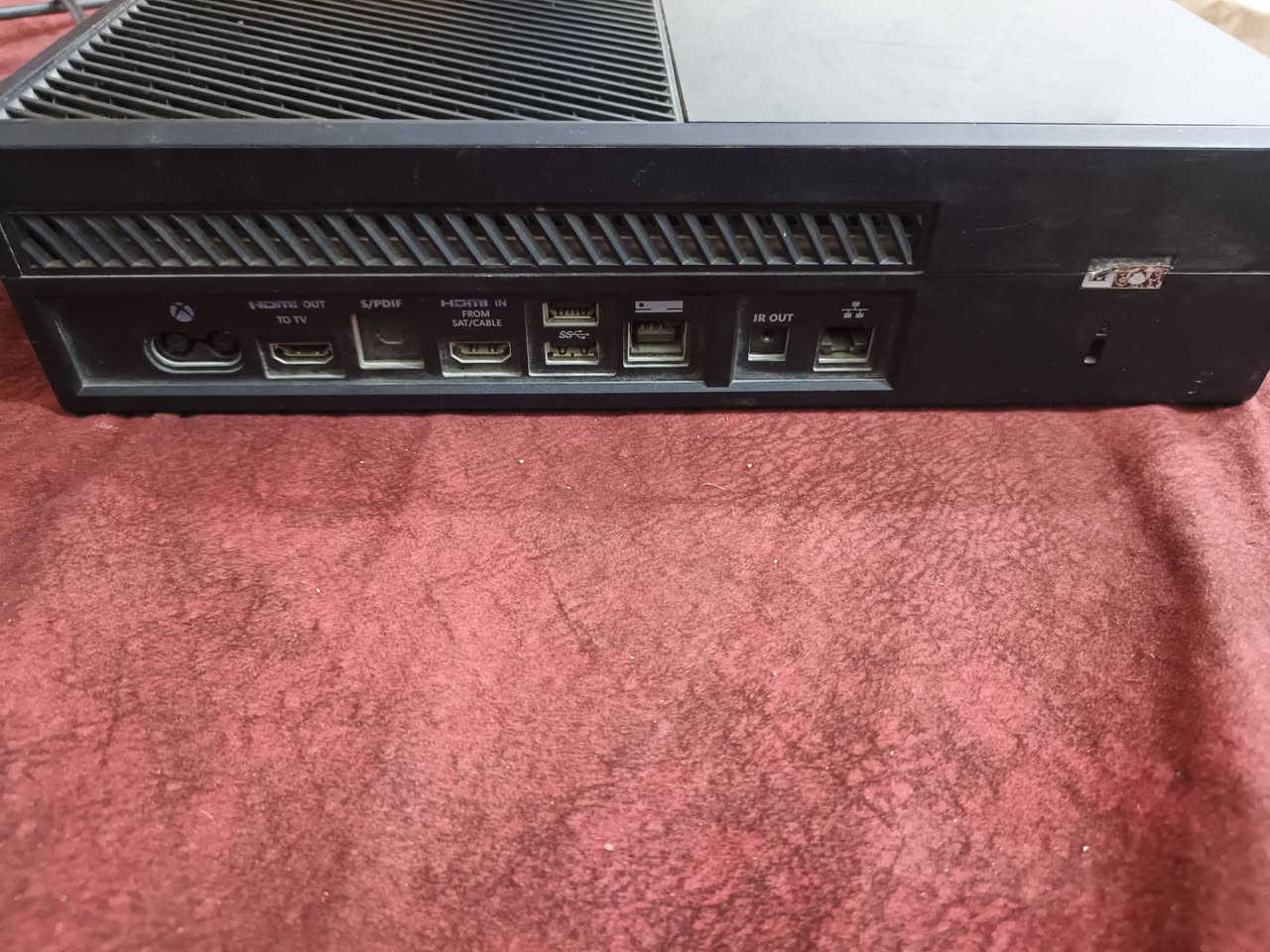 اكس بوكس ون فات ما مفتوح ولا مصلح 
ملاحضه: ماكو توصيل 
 الموقع: ناصريه مركز 
السعر:  110


**إذا كنت صاحب هذا الإعلان وتريد حذفه لأي سبب، رجاءا أرسل رسالة إلى الدعم الفني**