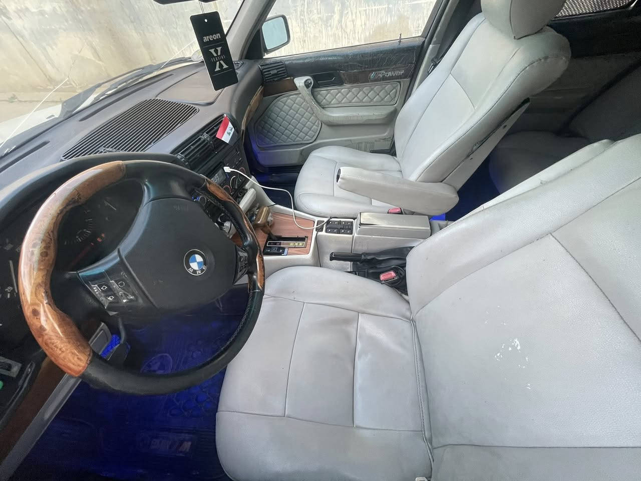 بسم الله ماشاءالله
بي ام. موديل 92 

كير محرك 525 

 شرط النضافة. 

سياره نضافه شرط مال جناي بيت. 🤲

لون ابيض 

بجم عريض كت كامل Mكامل

سياره هواي بيه مواصفات. 

رقم دولي الجديد تحويل مباشر

محرك كبس ديجتال  🏮 كير اوتماتيك 

#مديل  92 #اربيل  

كشنات جلد جديد 

كهرباءيه جديد بلاديه. 

الويل فقط بدلتو بخليه حالياً حاطلو خليه  🆕 

كير مكينه كفاااااالة

أناره و كهرباء ⚡️ كله شغال

 صندوق 🗃️ S كله شغال 

#مكفوله من الحادث بدون صبغ فقط بوند وجاملغ 

محرك وكير جديد حداديه امامي خلفي جديد

سياره خير من الله  تريد ستر بس

كشنات جلد داخل

كهربائيات كله جديد #متصرف عليها ربع

السعر اتصل  وتدلل

***********اسيا  

***********كورك 

 #وبالخير على الياخذها
