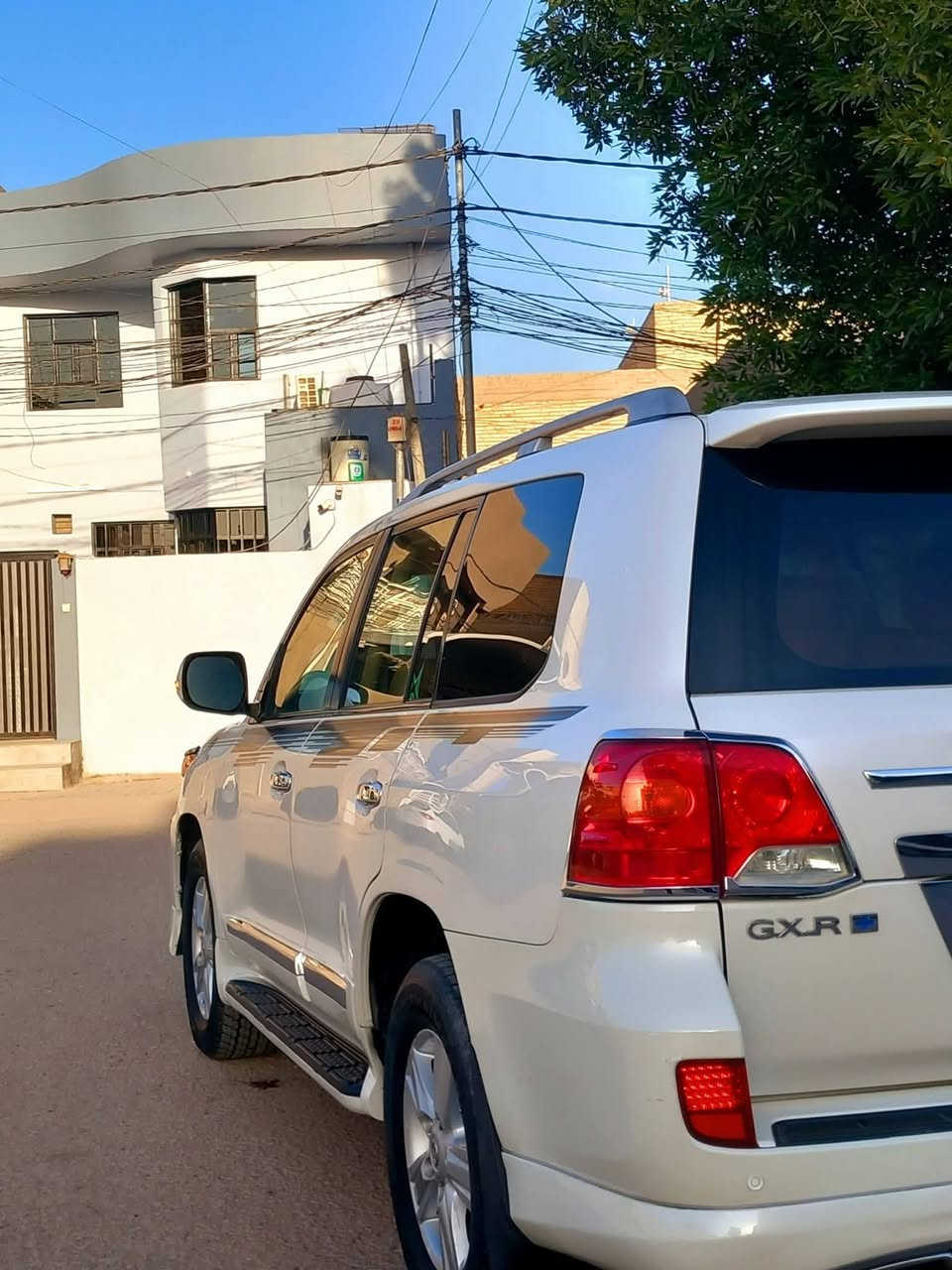 لاندكروز  2012 كفاله عامه مكفوله من الصبغ والتبديل
GX-R

المواصفات 

فتحة 

بصمه 

كشنات كهرباء 

كشنات جلد 

داخل قرميدي 

تحكم ستيرن 

صاجات 

 3 قطع تبريد 

 7 راكب 

حساسات امامية + خلفية 

لايت زنون 
بلوجكتور 
زراك لايت 
لد امامي 
هوك سحب 
فور ويل 4x4

المكينة 6 سلندر 

 
مري شفط كهرباء 
اشاير بالمري
دوسات 
ويل كب كروم
نيكلات 
ويل كب كروم 
بصمة عدد 2 
رقم بغداد 

ملاحظة:  السيارة بيها بارد شبر جاملغ أمامي الأيمن بدون صبغ 

((السيارة جديدة جداً بدون اي نقص تخم تاير جديد صدر جديد بدون اي ملاحظات)) السياره بسمي 

السعر 4  وبيها  مجال 

: النجف شارع السلام غري 
للاستفسار
***********الشراي يتصل
