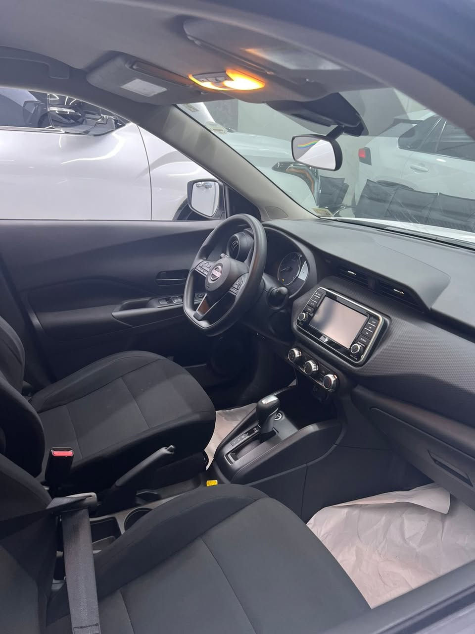 � للبيع – Nissan Kicks 2024

📌 VIN: 3N1CP5BV3RL527371
🏭 الشركة: نيسان
📅 سنة الصنع: 2024
⚙️ الفئة: S
🔧 المحرك: 1.6 لتر – 4 سلندر – بنزين
🔁 القير: أوتوماتيك CVT
🚘 الدفع: أمامي FWD
👥 عدد الركاب: 5
ماشیە ٢٠ الف کم 

🛡️ الأمان

 • ABS
 • نظام الثبات
 • Traction Control
 • وسائد هوائية
 • كاميرا خلفية
 • TPMS

🛋️ الداخلية

 • شاشة
 • بلوتوث + USB
 • تكييف
 • تحكم من المقود
 • مقاعد قماش

🛠️ الملاحظات

 بها باب و جملخ أمامي جانب نفر صبغ

💰 السعر: 137$
🔄 قابل للتفاوض

📞 للاتصال: ***********
