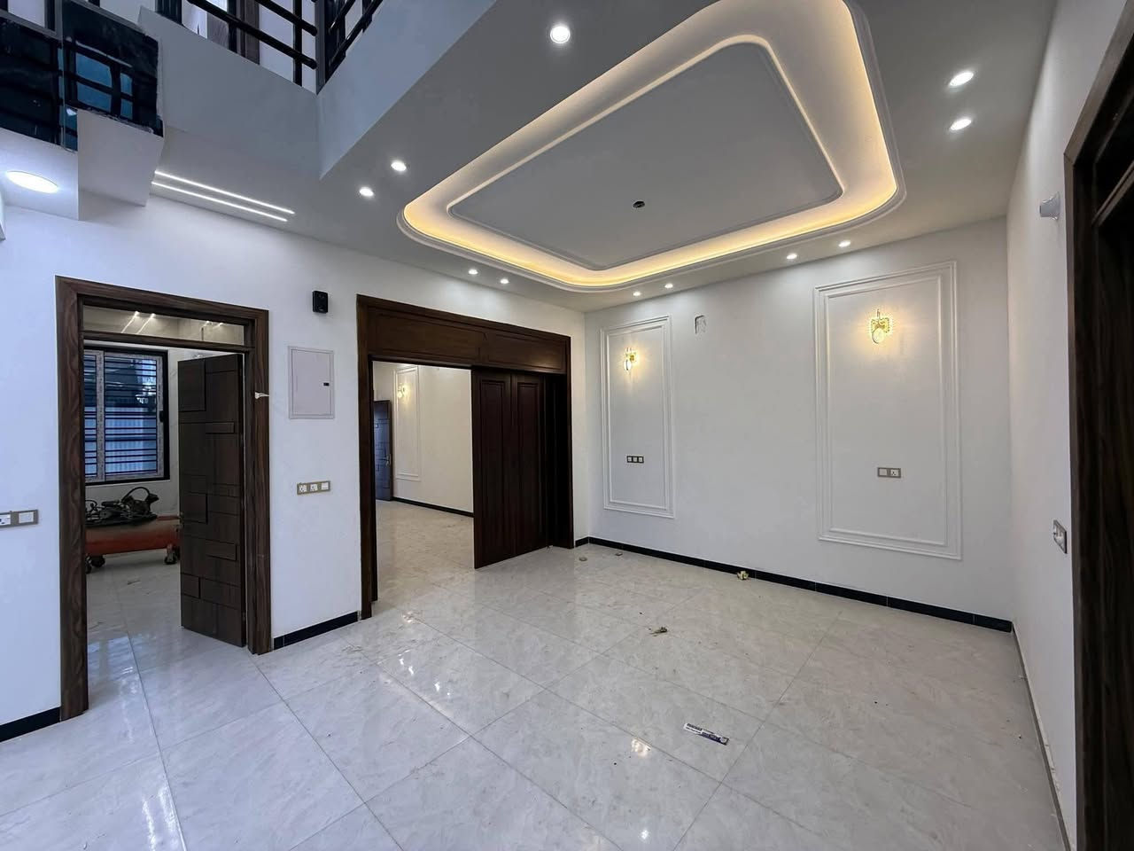 ‏‎‏دار للبيع او المراوس في النجف الاشرف
حي الجامعع
مساحه الدار  ١٥٠ م 
شارع ١٠
٤ نوم طابقين عمل درجه اولى
قرب الكفيل

‏‎  للاستفسار مراجعة مكتب العطاء للوساطه العقاريه في حي الجامعه شارع ابو حكمت مجاور باقر مول 
او الاتصال 
‏‎*********** (يتوفر واتساب)
