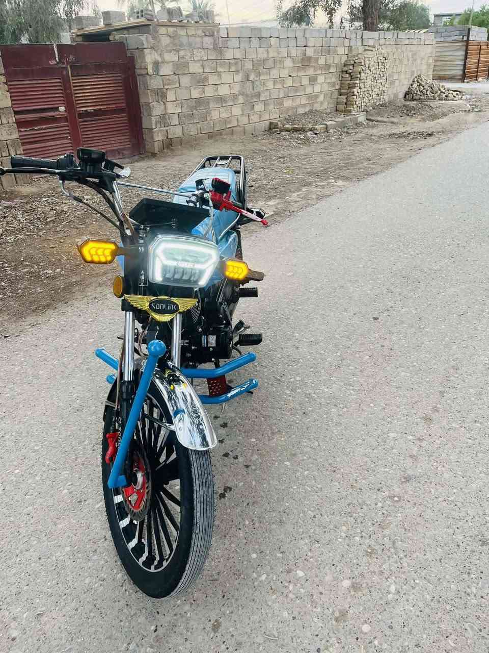 سلام عليكم
دراجه للبيع 🆕✅
سفان باب اول
 مختمه 7ختوم سونك 
اوراق اصولي كبل ترقم 
محرك 200ما ممدوده عله سبانه 
تايرات جدد 
كرهباءيات كامله ما ناقصه شي دراجه حلوه وخير من الله ما ناقصه شي شلعه ومعدل بي شاشته ما مربوطه فقط ما بيه شي 📌مكان بغداد سريع الدولي الجسرالسابع السعر 800وبيه مجال للطيبين📞 للستفسار الاتصال على الرقم ***********
