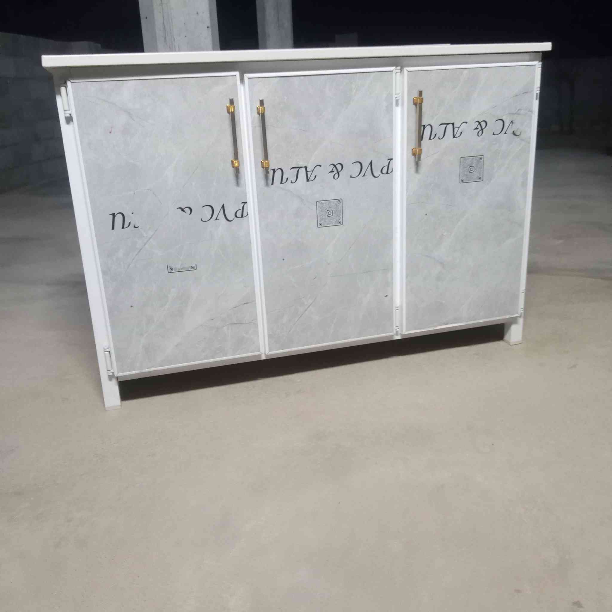 يوجد سنك مرمر مستخدم شهر للبيع الاستفسار ***********/واتساب
