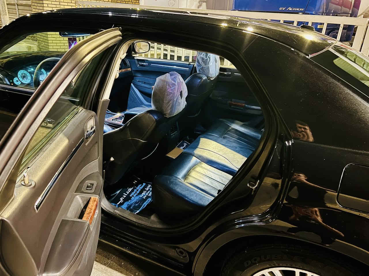 السلام عليكم اوباما 2010 اصل 3500 اربع جوكات
رقم دولي جديد هزه جديدة 
كير مكينة جدد 
جاهزه دون نقص السونار مرفق 
حادثها جاملغ خلفي فقط صبغ والباقي كفاله دون صبغ
مكاني كوت السعر 123 وبيها مجال لعيونكم 
***********
