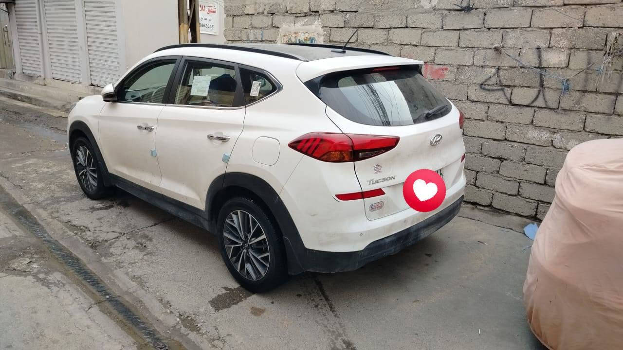 بسم الله الرحمن الرحيم

السلام عليكم ورحمة الله وبركاته 🌹

🚘 للبيع هيونداي توسان 2020 كوري 🇰🇷

✅ محرك 2000 سي سي
✅ فتحة سقف بانوراما
✅ تشغيل بصمة ودخول ذكي
✅ شاشة كبيرة
✅ كاميرا خلفية
✅ حساسات أمامية وخلفية
✅ رادار
✅ بريك طوارئ
✅ تحذير مغادرة المسار
✅ مثبت سرعة
✅ تحكم ستيرن
✅ كراسي جلد
✅ تبريد وتدفئة للمقاعد
✅ كرسي كهربائي
✅ مرايا طي كهربائي
✅ شاحن لاسلكي
✅ إضاءة LED
✅ جنوط ألمنيوم
✅ نظام مانع انزلاق وثبات إلكتروني

بيها فقط اثر حالوب فقط مايبين يعني للستفسار ***********
