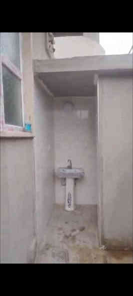 دار للايجار
حي السماح قرب مشروع الماء 
مساحة 💯 م...
للاستفسار مراجعة مكتب المازن حي البكر شارع المنظمة قرب المركز او الاتصال على 📞☎️***********
