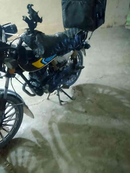 دراجه سيفان اللبيع موديل 2025 محرك 200 ضاقطه وزنجيل دراجه مكفوله  شرط نكره سلف كلشي بعدو بوضه الشركه السعر900وبيها مجال قليل
مكاني الحجاج 
***********
