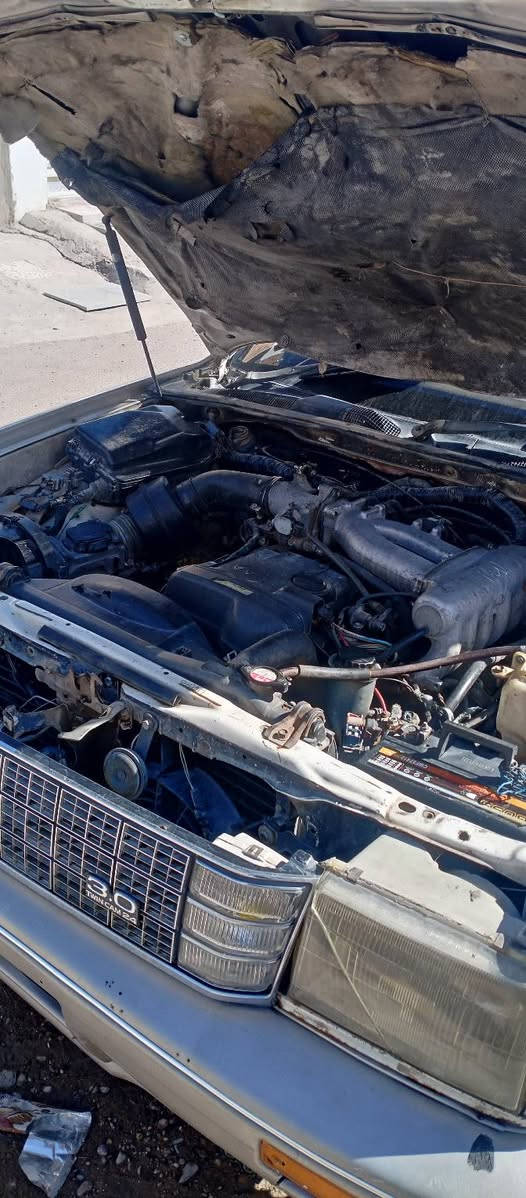 سلام عليكم سياره 91هارتوب رقم بغداد للبيع كير ومكينه تخم تاير سعر 35وبيه مجال المكان التاجي للاستفسار ***********
