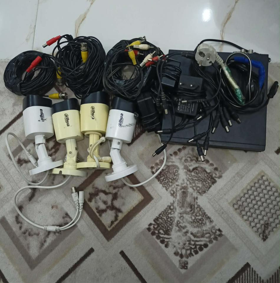 السلام عليكم منظومة كامرات النوعية الجيده الصور الواضحه والفلاش العالي تختلف عن كامرات التي تعرض في البيجات السعر مع الضمان ٢٠٠ الف الاتصال او المراسله ‭0770 814 5734‬
