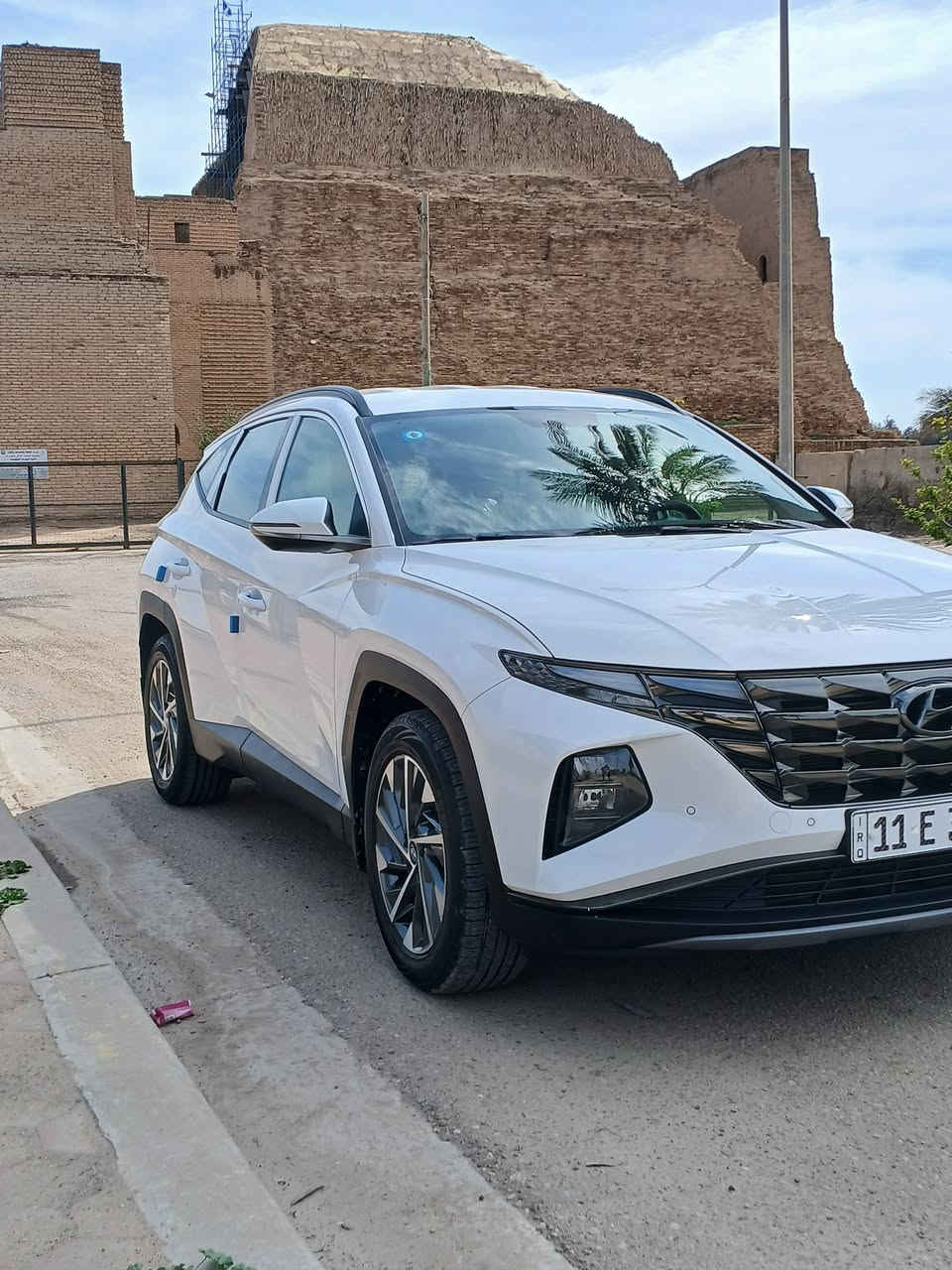 سلام عليكم 
توسان 2024 
رقم بغداد بسمي 
مكفول كفاله عامه 
ماشيه 23الف 
فول مواصفات من عده الفتحه
السعر 210 وبيه مجال 
المكان بغداد المدائن 
***********
