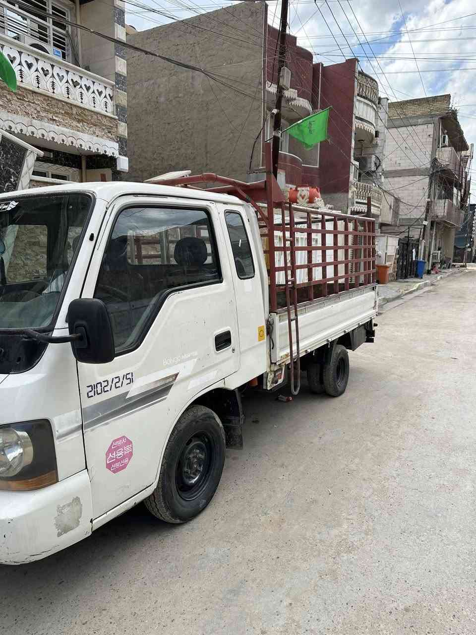 سلام عليكم سياره كيا أم عيون للبيع موديل 2002 لون حليبي تخم تاير باتري جديد  محرك كير اكسل كفاله رقم بغداد مشروع وطني شاصي كفاله  سنويه بسمي تحويل تحويل ثاني يوم السعر.   75$ ورقه وبيه مجال مكان بغداد الشعب
الرقم الهاتف *********** مكلف بنشر مامتواجد عل خاص
