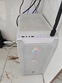 حاسبات • عدد ٢ • مواصفات بالصور