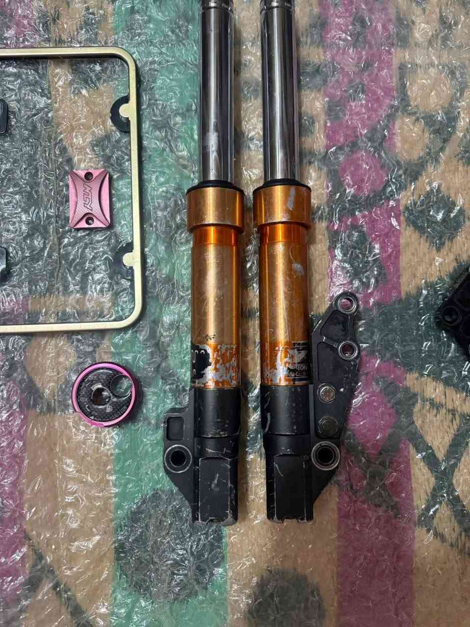 السلام عليكم اغراض للبيع سكنس عام توصيل موجود ***********
