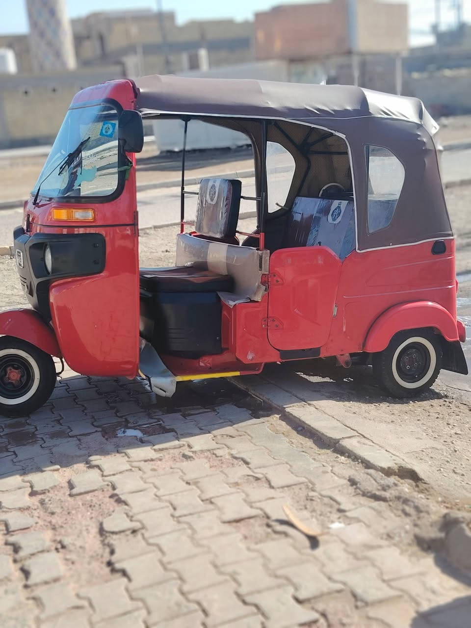 السلام عليكم تكتك مديل 22 شهر 6 وكيله شاكر تكتك ساحبيله هزه أوراقه كامله مال ترقيم بس ينفتح ترقيم تكتك كفاله من صبغ والمعجون وتنقيص وتبخير تكتك بيه دوشمه بيه مسجل تخم تاير الكهربائيات كله شغاله كلشي واضح يمك بالفيديو مكاني ميسان ناحية السلام شراي اتصل *********** خاص ما اجاوب
