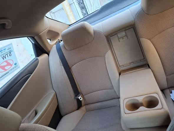 السلام عليكم …
سوناتا خليجي ٢٠١٢  رقم اربيل  
كير مكينه مكفولات 
جاملغ الايمن صبغ بدون ايرباك 
ماشيه ١٠٠ الف 

مكانها بغداد الطوبجي 
السعر ١٢٠ وبيها مجال 
***********
