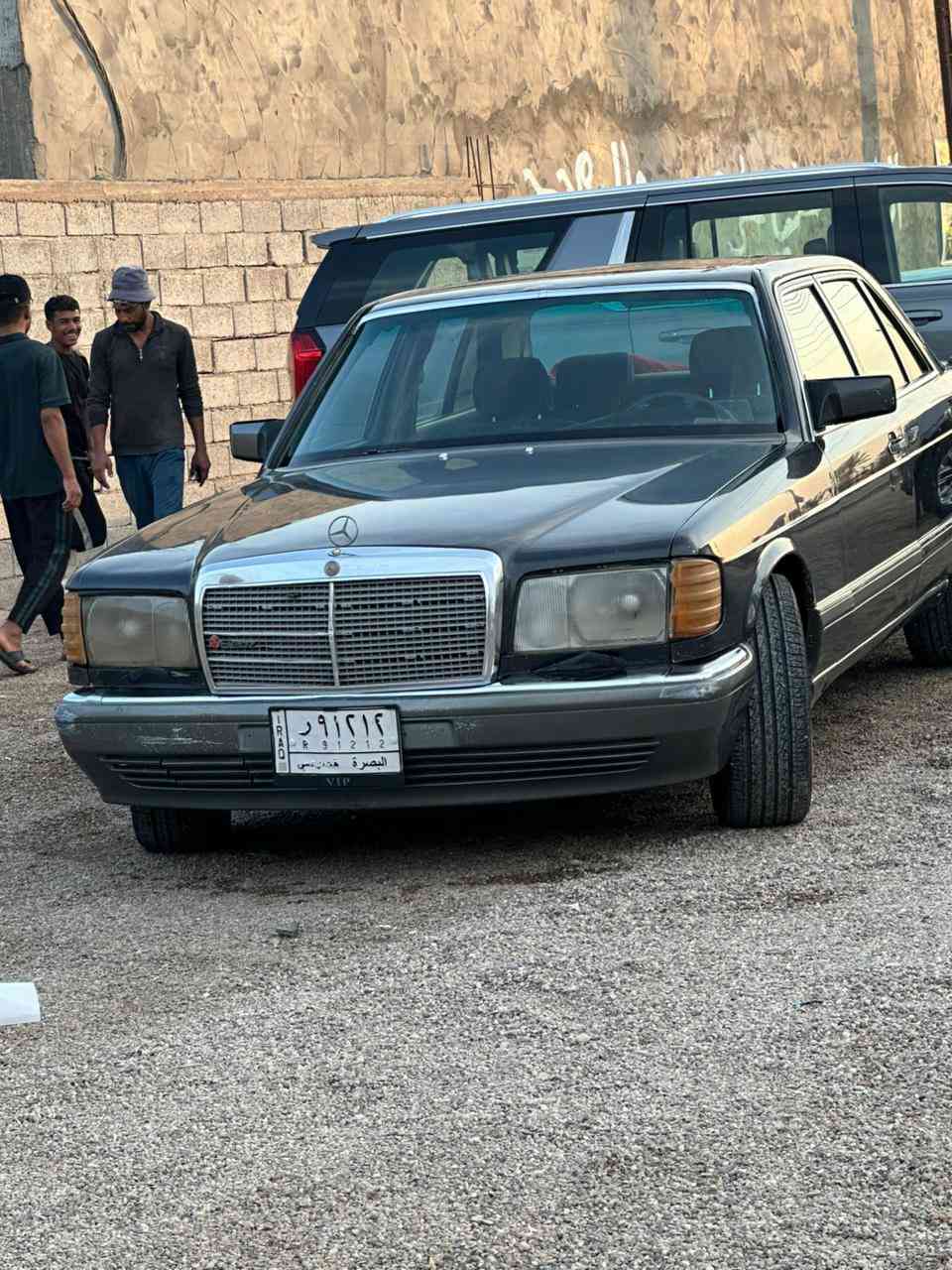 السلام عليكم حبايب مارسيدس رئاسي موديل 91
السياره حلوه محرك 3000vvt.  
كير محرك مكفول 
رقم بصره ،، 
مكان السياره البصره قضاء المدينه 
السعر 38 وبيه مجال حگ الجيه ***********
