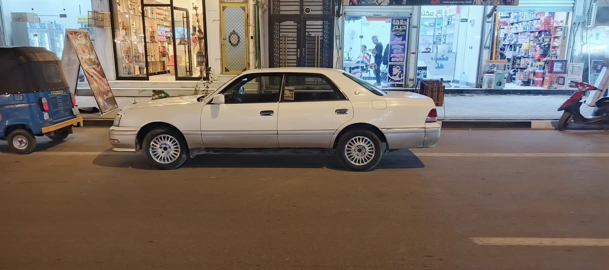 سياره راس الثور كصتين ادوات بدون سنويه ابيع كوم حديد وكير ومكينه وتبريد نعمه  من الله كفاله عشائريا وسرقه *********** السعر 25 ورقه مكان البصره
