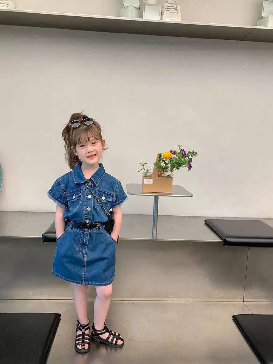 تخفيضات بمناسبة عيد الفطر المبارك لو تلحكون لو متلحكون قطع اخيره لبسه كامله بسبعه  فقط 
أسعار تناسب جميع الطبقات


**إذا كنت صاحب هذا الإعلان وتريد حذفه لأي سبب، رجاءا أرسل رسالة إلى الدعم الفني**