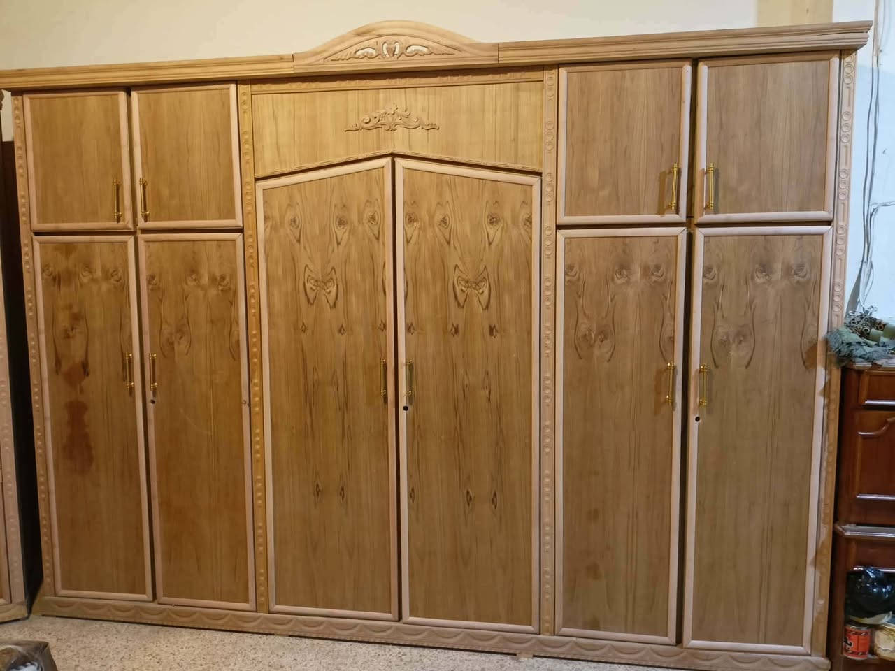 للبيع الغرفة الإيطالي 375 قفلها
الغرفة الجديدة الخام مليون و900 وبيها مجال 
الغرفة المستعمله 500 وبيها مجال


**إذا كنت صاحب هذا الإعلان وتريد حذفه لأي سبب، رجاءا أرسل رسالة إلى الدعم الفني**