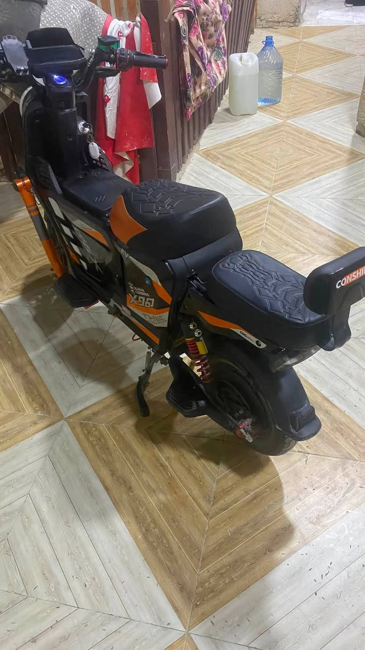 دراجه شحن x900 ماشيه ٤٥٣٧ كيلو ٥ بطاريات ٣٢ مشتريها من الوكيل من العشار ب ٦٥٠ صارلها عندي شهرين اروح بيهه للدوام وارجع بس كلشي شغال بيها نا عطلان اي شي مجرد البصمة مال السويج البيضه وتصليح مالتها ب ٥ الاف يم اي ابو محل مفاتيح  مبدل تاير الورا ب ٤٠ الكوري مكاني البصرة البهادرية رايدها ب ٥٥٠ وبيها مجال قليل الشراي يدخل خاص رحملله والديكم


**إذا كنت صاحب هذا الإعلان وتريد حذفه لأي سبب، رجاءا أرسل رسالة إلى الدعم الفني**