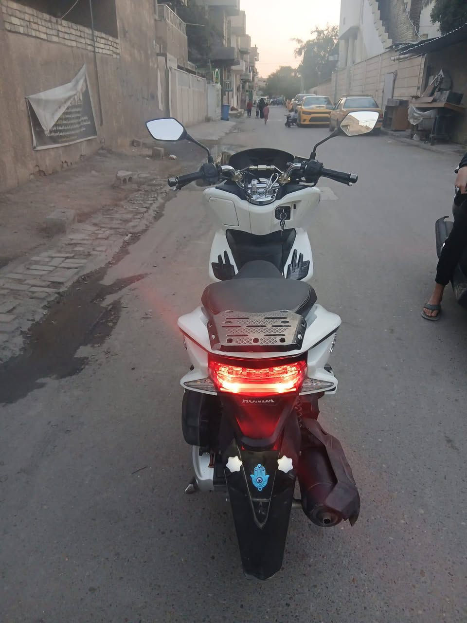 سلام عليكم مره خصت مدير الكروب دراجه بيسي اكس الجيل الثاني ياباني دراجه خير من الله بل عافيه على يأخذه السعر 12 ونص وبيه مجال الطيبين مكاني مدينت الصدر وهاذه رقمي *********** والشراي يخابر وبي خير ويدلل
