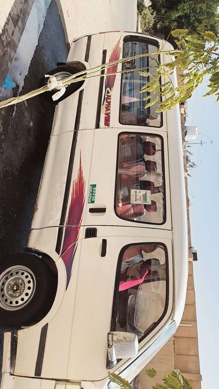 سلام عليكم من رخصت مدير الكروب عندي سياره فتون موديل ١٤ السياره موصليه مكانه كربلاء وبيه ضربه بل صفحه الطويله ***********
