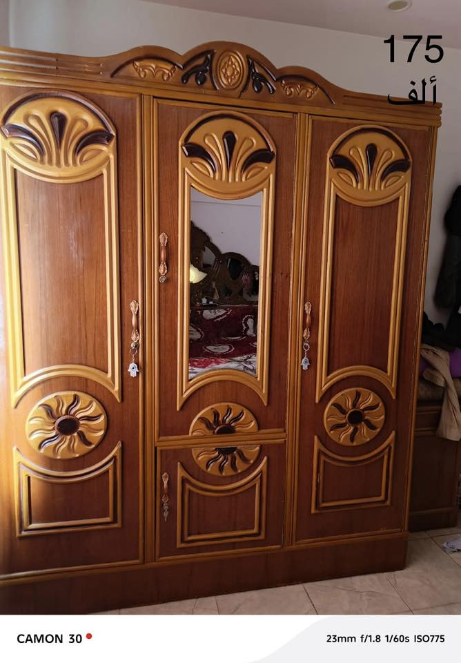 السلام عليكم. للبيع نجف حي القدس الاسعار مكتوبه على الصور وبيهه مجال الاتصال فقط واتساب ***********
