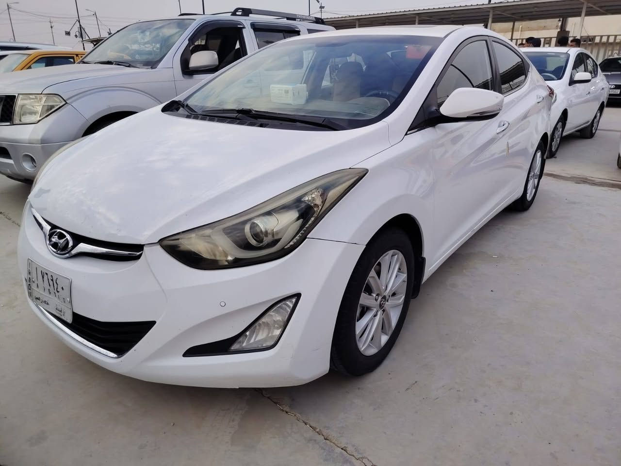 السلام عليكم النتره للبيع موديل 2016 خليجي مكفوله م̷ـــِْن الضربه والصبغ والتبديل جاهزه م̷ـــِْن كلشي مكينه كير حداديه تايرات باتري تبريد تدفئه شاشه جبيره كامره تحكمات جهتين فتحه داخل عسلي رقم واسط بسمي تحويل ثاني يوم السعر 130 وبيه مجال بسيط الشراي يتصل(***********)
