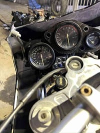 للبيع دراجه هوندا cbr 900   موديل 1998   بغداد اوراق اصوليه  للاستفسار...