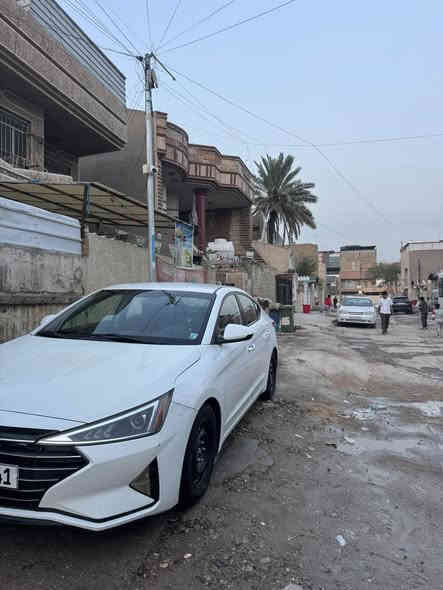 السلام عليكم النترا مديل 2019 وارد أمريكي حادثه موضح بل منشور بدون دواخل سياره مكفوله من صبغ والمعجون بيه بارد هلال جاملغ خلفي وكصه قماره قليل بارد حداديه مكفوله وتخم تاير كوماهو سياره مواصفات se  سياره رقم بغداد إنكليزي  السعر(138) وبيه مجال سياره ماشيه 60 ألف ميل العنوان حي جميله اتصال ***********
وتساب ***********
