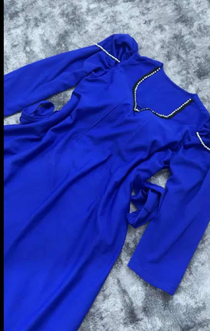 بنات هاي خياطة بحي الشهداء خياطها كدامكم يجنن محتاجة دعمكم لاتقصرون واتساب +964 781 327 3952
