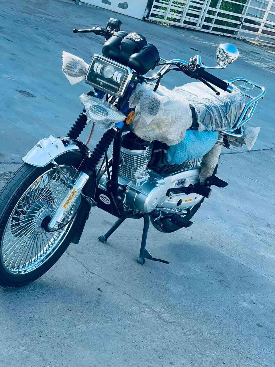 السلام عليكم للبيع تايكر سونك 2025لون ازرك💙 مكفوله كفاله عامه اوراق كامله كهربائيات كلهة شغاله كل نقص مابيهة السعر 820وبيهة مجال بسيط كلش ***********مكان واسط الصويره
