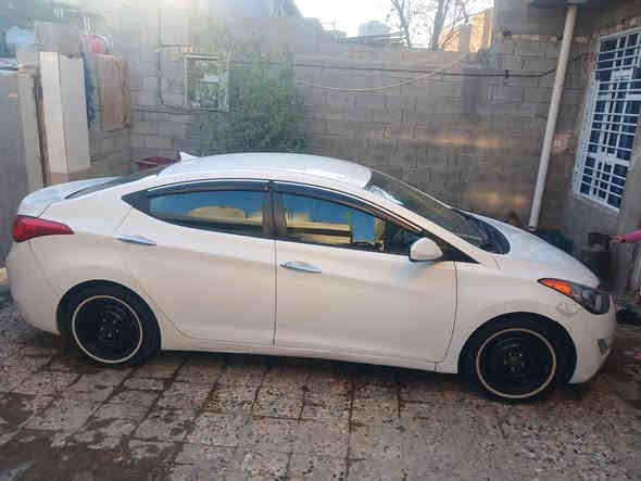 سلام عليكم النتره 13 وارد امريكي  ليبل واحد ضربته  بصيطه  شبر من جاملغ وربع صابع من الباب
مكينه 1800 نضيفه  تخم تاير  سياره بسمي رقم نكليزي مكاني بغداد سعر 110  ***********
