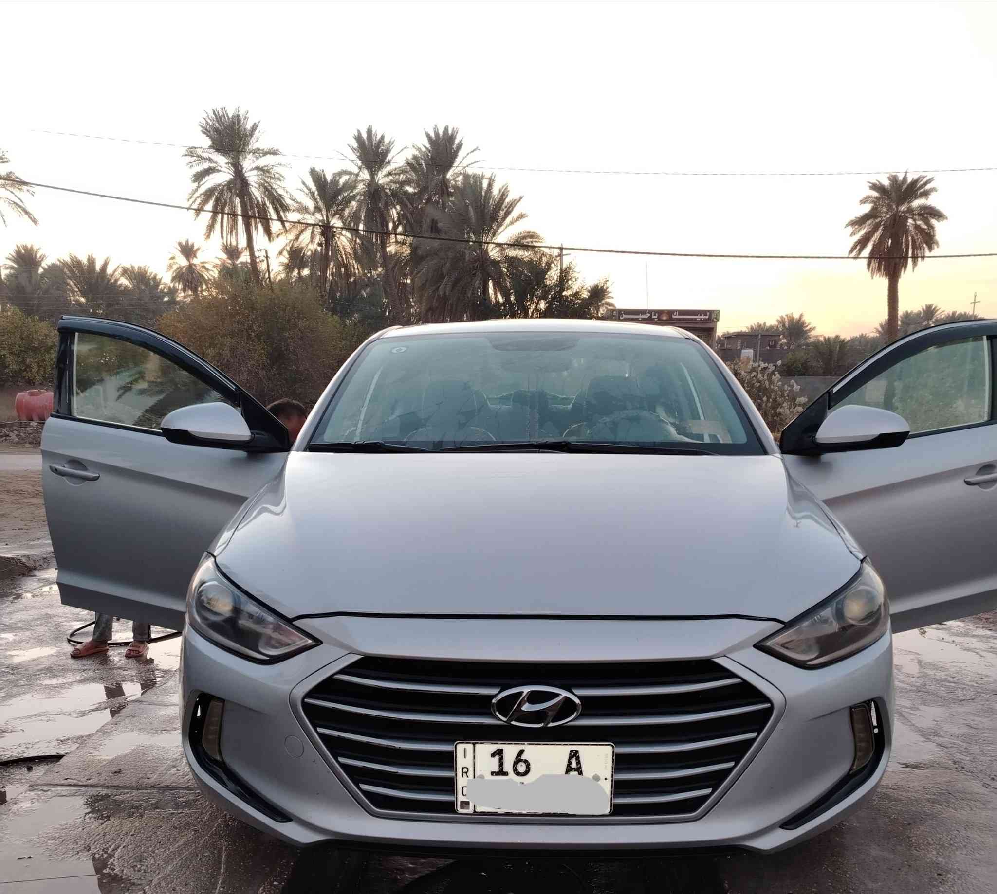 السلام عليكم … 
النترا 18 وارد قادسيه فول مواصفات حادث بنيد فقط السعر 130 وبيها مجال مكانها بابل للاستفسار ***********
