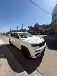 � جيب كراند شيروكي 2022 فئة S 📍 بغداد – الإعلام 🚘 46 ألف كم 🛡️ كفالة ع...
