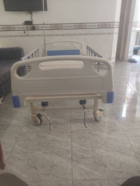 سرير طبي • دوشك قابل للرفع • بابل القاسم