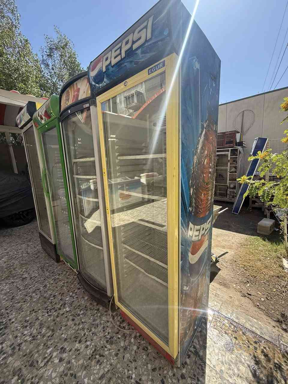 يا الله
السلام عليكم غراض كامله عارضات عدد٤
اومجمدات عدد٢
اوميز مكتب 
اوسلات جبس عدد ٣
عارضه بهارات 🌶️ 
عارضه جكاير نضيفه 
اومواد الاسواق موحوده 
سبب البيع تعزيله محل 
العنوان بغداد المشتل 
الاستفسار ***********
