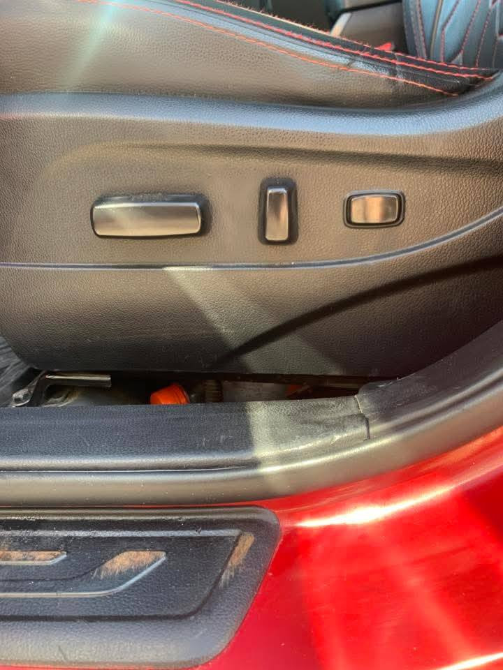 سلام عليكم سبورتج وارد أمريكي 2011 مواصفات EX فول واحد علة واحد 
بصمة
بنوراما
شاشة 
كامرة 
تحكم إستيرن أربع جهات
تدفئة+تبريد كشنات 
أشاير بل مري 
حساسات امامية
حساسات خلفية 
لايت زينون
سايد ابريك بل رجل 
محرك دوش 2400 تيربو

مكان السيارة بغداد قرب مرور الحسينية
السعر 125$ اوبيها مجال بسيط
للاستفسار ***********
