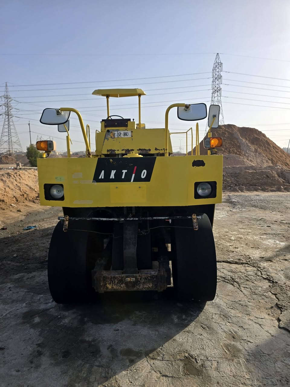 ***********
***********
