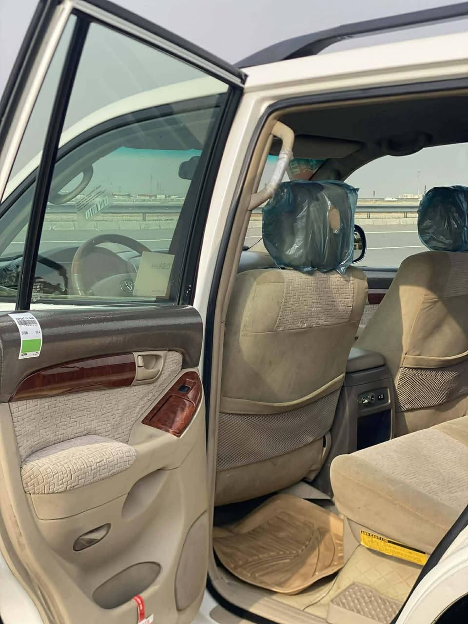 تــوێتا پرادۆ 2006
فوڵ مواسەفاتە بەس سلایت نیە
ســــبوغو تحدیلی نیە دەعامیەکانیش ســبوغی نیە
260 هەزار ڕۆشتیە
سەنەوی تا 2031 مانگی شە نویێە
جوار تایەو ویلی نویێ لە ژێرە تەقەو ڕەقە بەشەرتە
***********

ئـەگەر سەیارەکەت دەفرۆشیت نامە بنێرە با بلاوی کەینەوە لۆت
