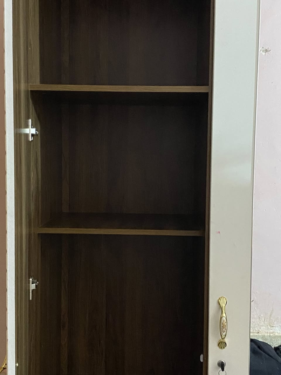 السلام عليكم كنتور للبيع جديد 3 بوب سعره 250 للعنوان كوت كفاءات الاستفسار الاتصال ع رقم ***********
