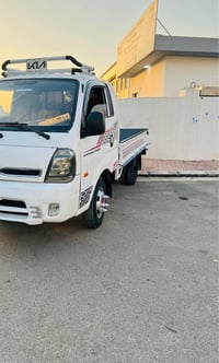 كيا • موديل ٢٠١١ • أسود