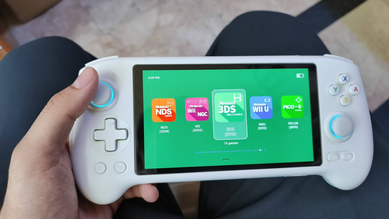 🎮 للبيع جهاز ANBERNIC RG577 بحالة ممتازة 🎮

إذا تدور على جهاز محمول قوي للألعاب والمحاكاة، فهذا خيار ممتاز.

المواصفات:
• شاشة كبيرة وعالية الجودة OLED قياس 5.5 إنج تقريبًا بدقة Full HD.
• معالج قوي MediaTek Dimensity 8300.
• ذاكرة داخلية 265GB.
• ذاكرة خارجية (MicroSD) 521GB.
• نظام Android مع دعم لمحاكاة أجهزة مثل PS2، GameCube، Wii، PSP، 3DS وغيرها.

📦 يجي ويه الكارتونة الأصلية كاملة.

💰 السعر: 230 ألف 
✅ بيه مجال بسيط بالسعر للجادين فقط.

للاستفسار أو المعاينة راسلني واتساب *********** 

مكاني دورة الاثوريين و ما عندي توصيل.
