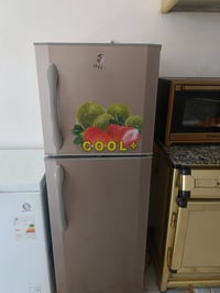 ثلاجة • مستعملة • ٥ أشهر