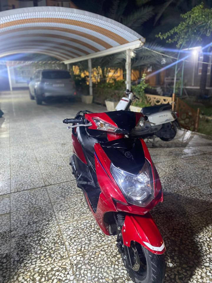 دراجة سكنس 2025 محرك نضيف ما مفتوح  كفرات بلاديه سعر 900 بيه مجال للشراي. مكان كربلاء الحسينيه الكنطره البيضاء رقم الهاتف ***********
